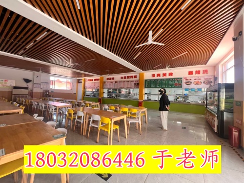 河北同仁醫(yī)學(xué)中等專業(yè)學(xué)校的學(xué)生每月吃飯多少錢？